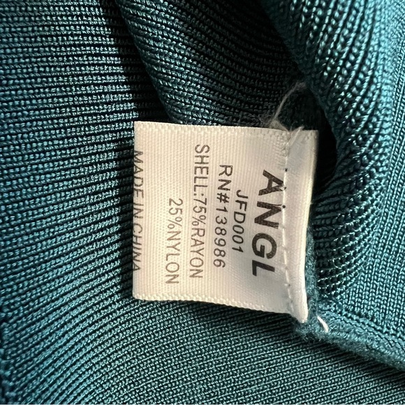 ANGL Sleeveless Halter A Line Knee Length Green Fit & Flare Dress Party Size L - Picture 9 of 15